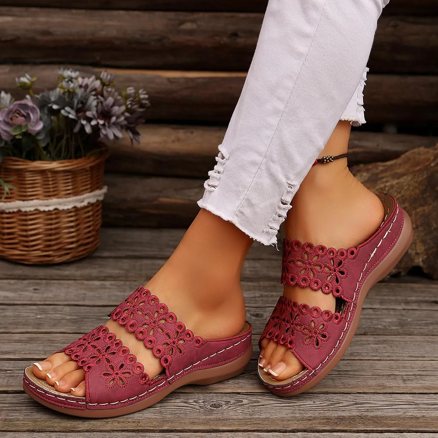Hollow Sandals for Women 2025 Bohemian Slides Comfortable Arch Support Slip on Boho Beach Slippers