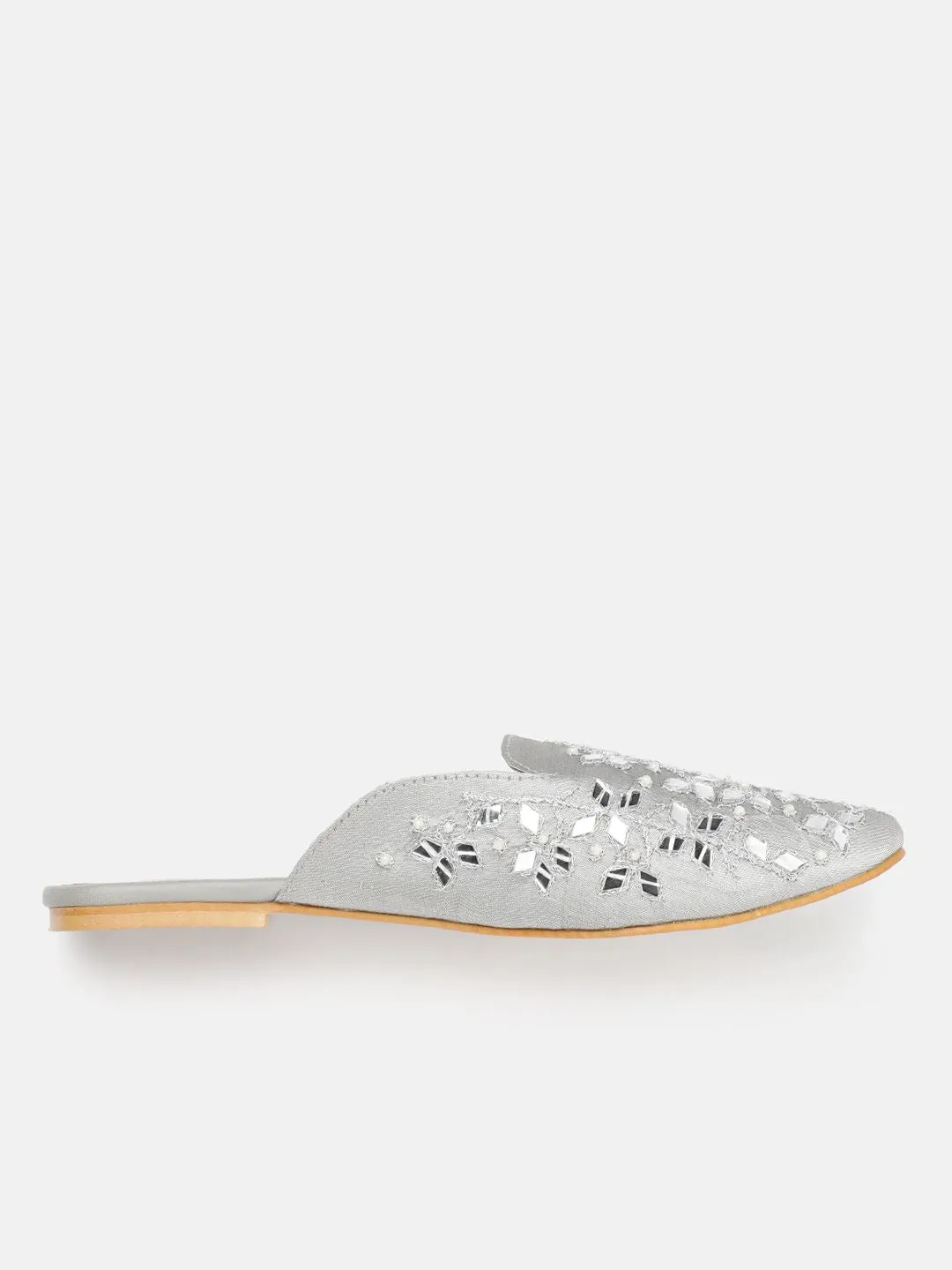 House of Pataudi Women Ethnic Embellished Mules