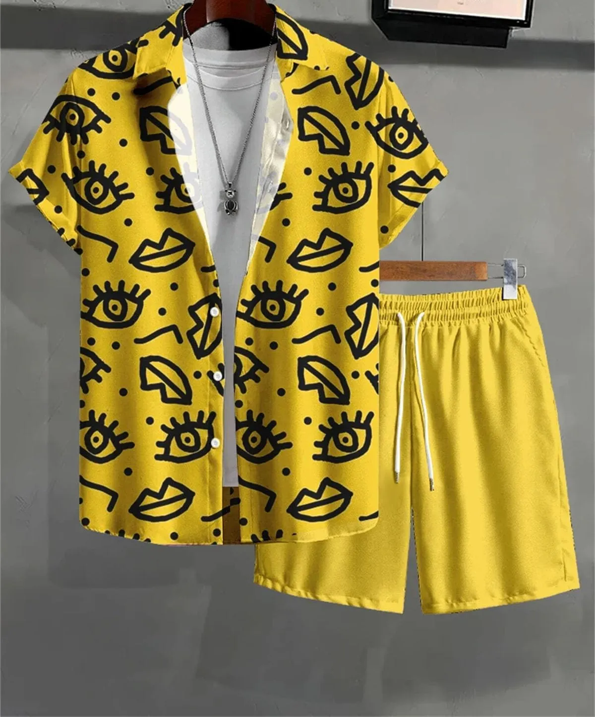 Men's Urban Vacation Set, Street Fashion Short Sleeve & Beach Shorts