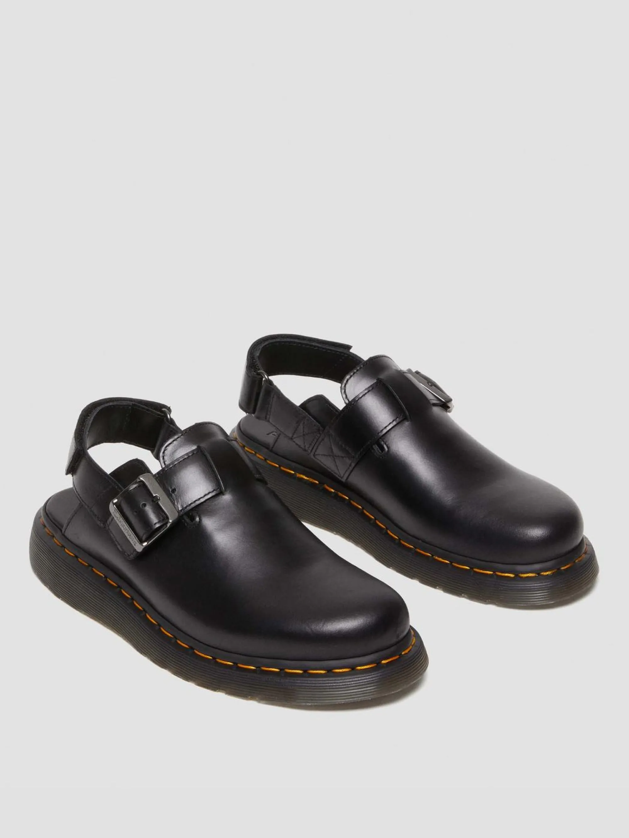 Mules con Cinturino Posteriore Nero
