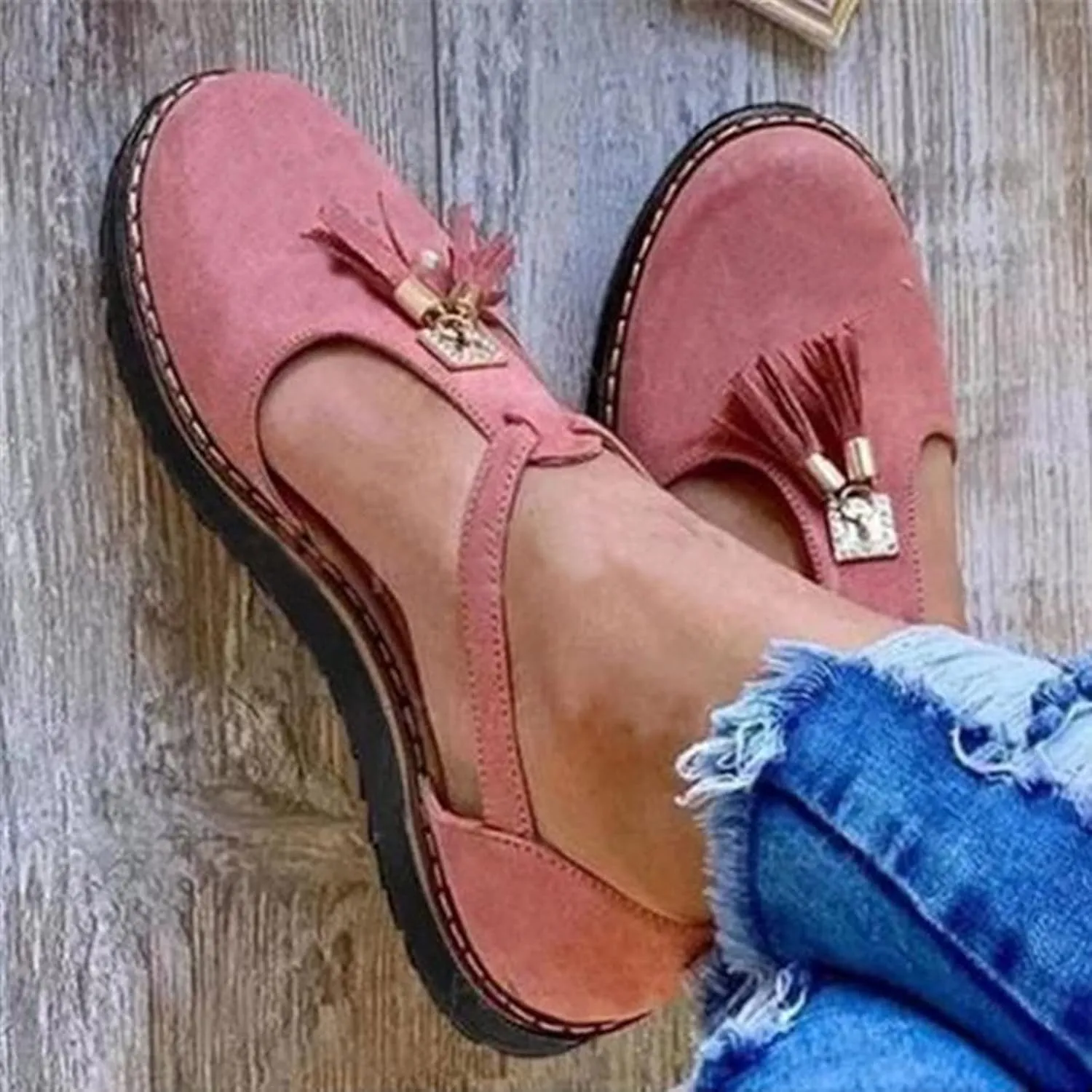 oiangi Fringed Sandals for Women Casual Summer Round Toe Closed Toe Buckle Tassel Flats Solid Comfortable Ladies Outdoor Non-Slip Shoes Sandalias