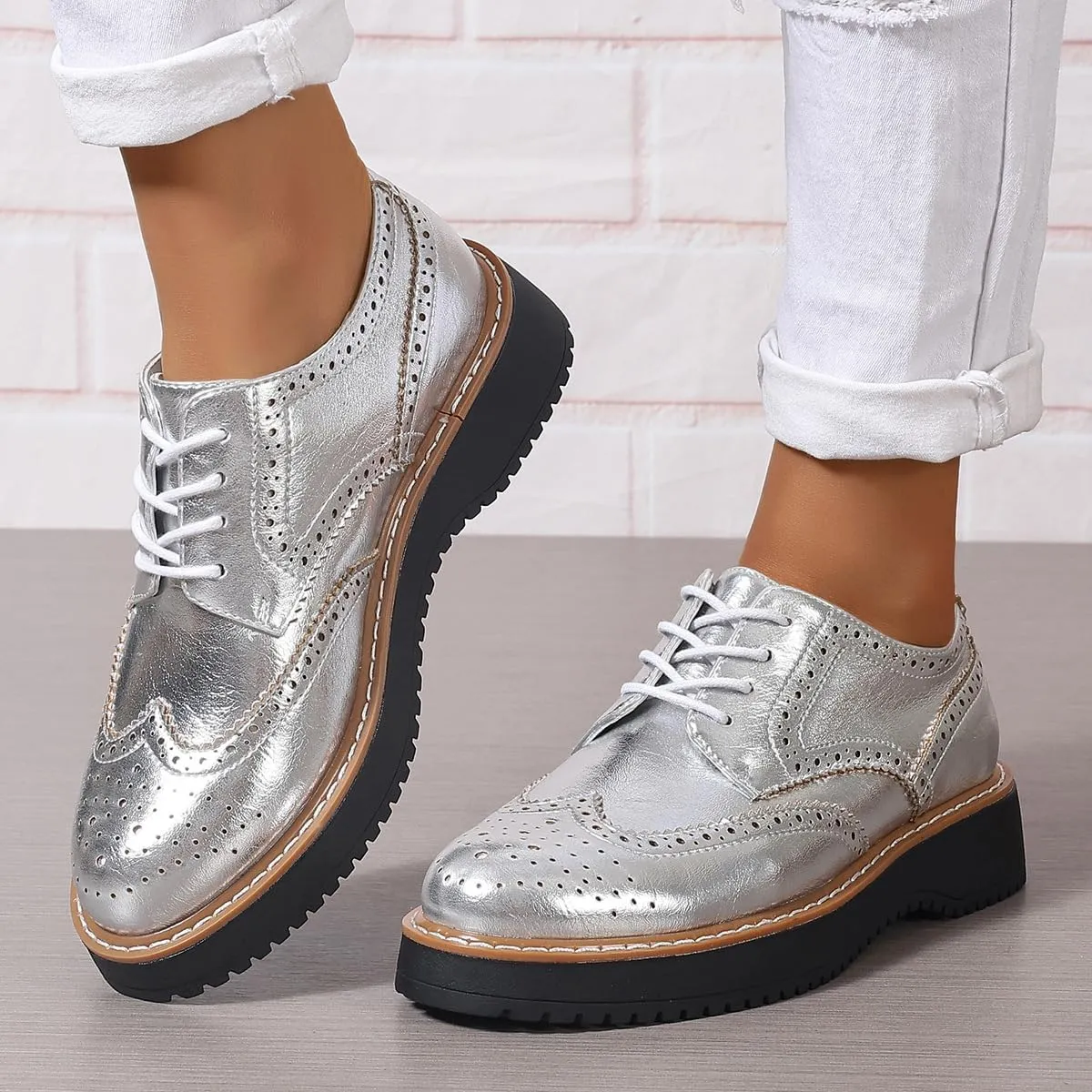 SACFOF Oxford Shoes for Women Round Toe Wingtips Brogues Lace up Platform Loafers Business Casual Office Dress Shoes