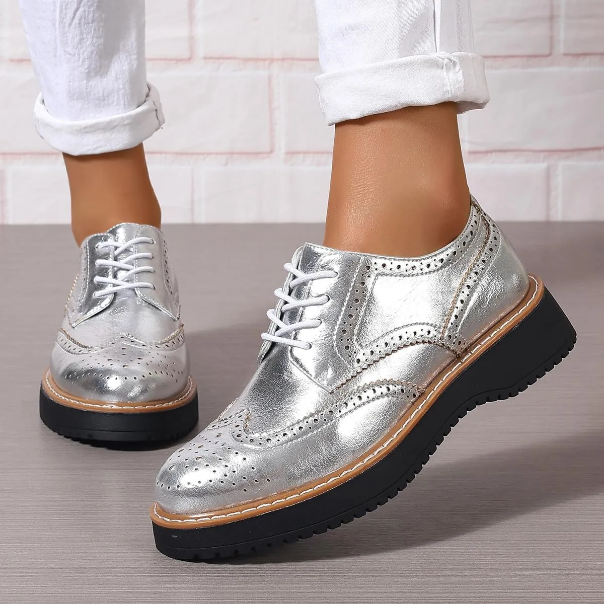 SACFOF Oxford Shoes for Women Round Toe Wingtips Brogues Lace up Platform Loafers Business Casual Office Dress Shoes
