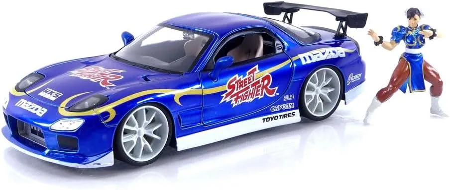 Street Fighter 1:24 1993 Mazda RX-7 Die-Cast Car & 2.75" Chun-Li Figure, Toys for Kids and Adults
