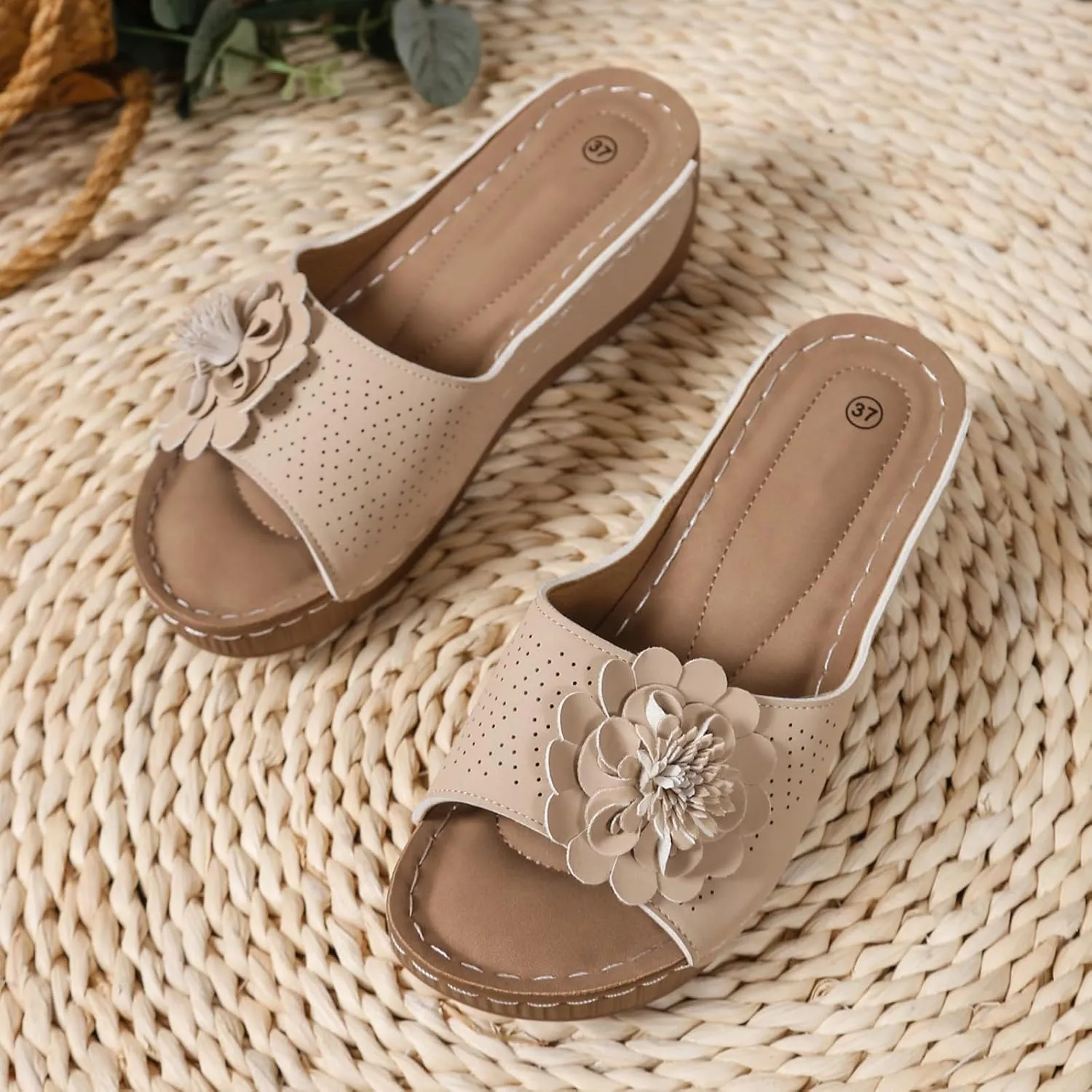 Wedge Sandals for Woman Summer 2025 Flower Cutout Platform Orthopedic Retro Low Heel Dressy Casual Comfortable Slip On Shoes