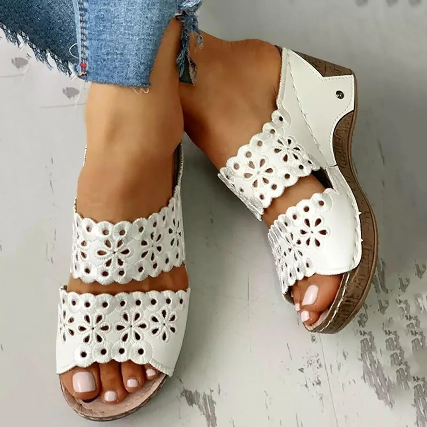 Women Shoes Thick Soled Wedge Sandals Casual Fashion Hollow Embroidery Bohemian Sandals Comfortable Wedges for Women